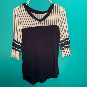 Half sleeve baseball T- shirt